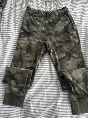 Boys Gap XXL Camouflage Jogger Pants - Olive Camo